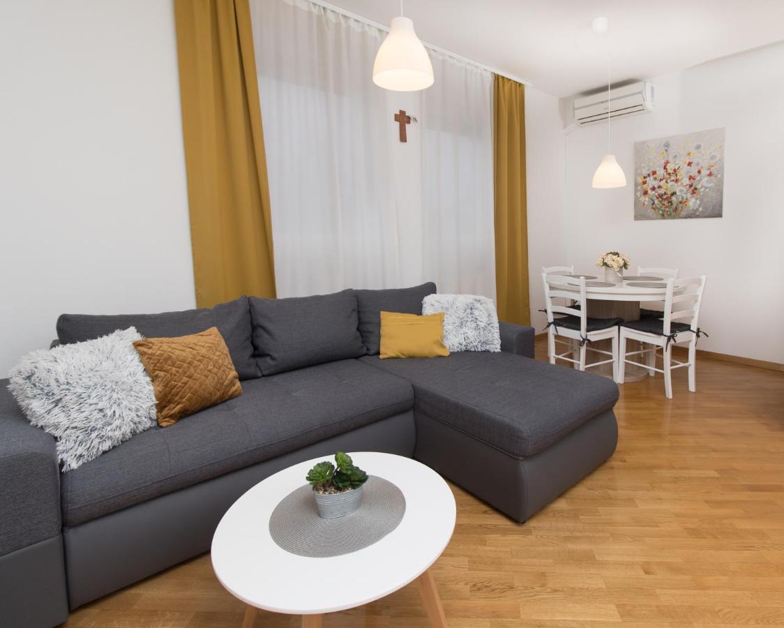 Apartman Rupcic Vinkovci Esterno foto