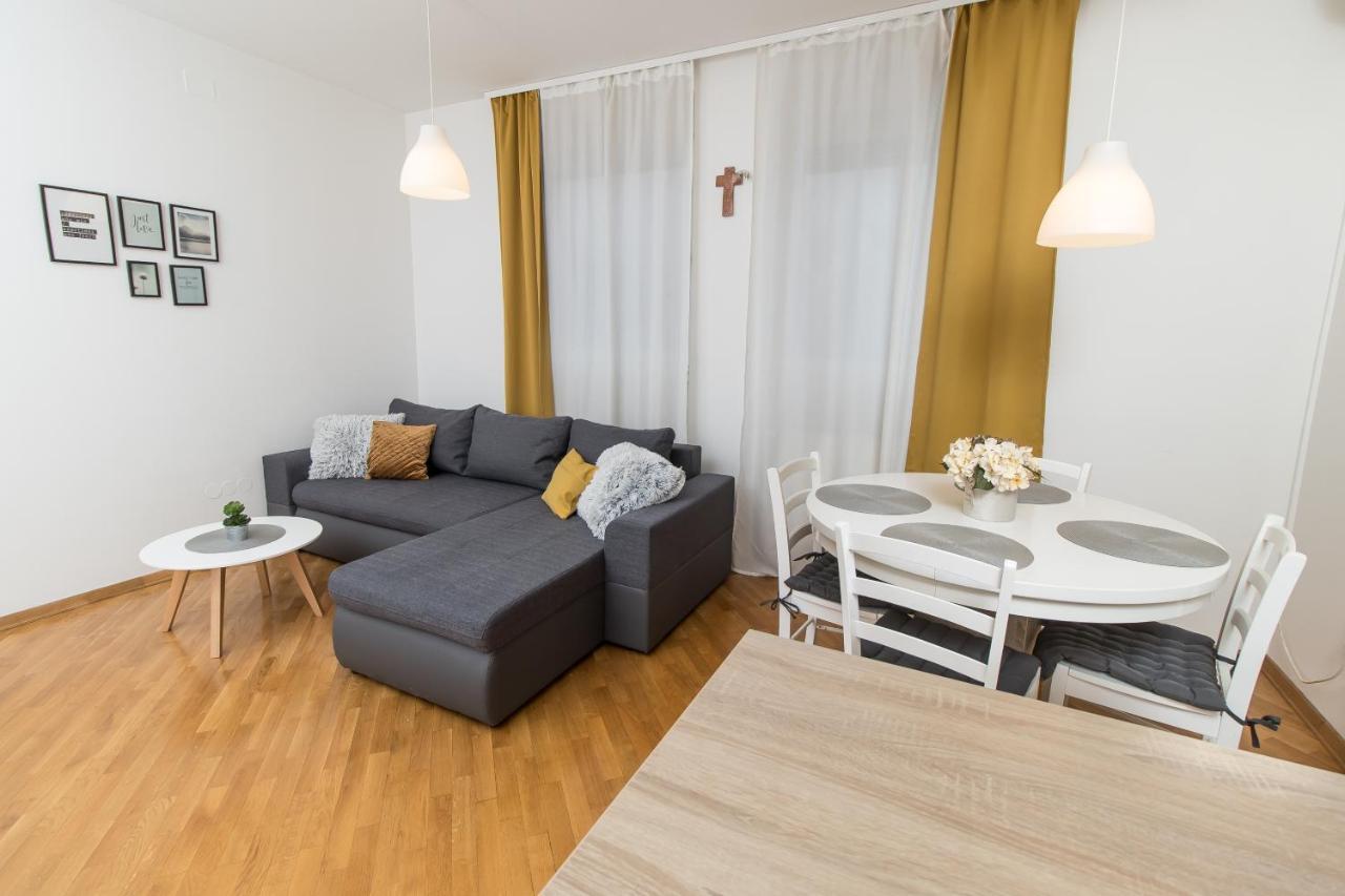 Apartman Rupcic Vinkovci Esterno foto
